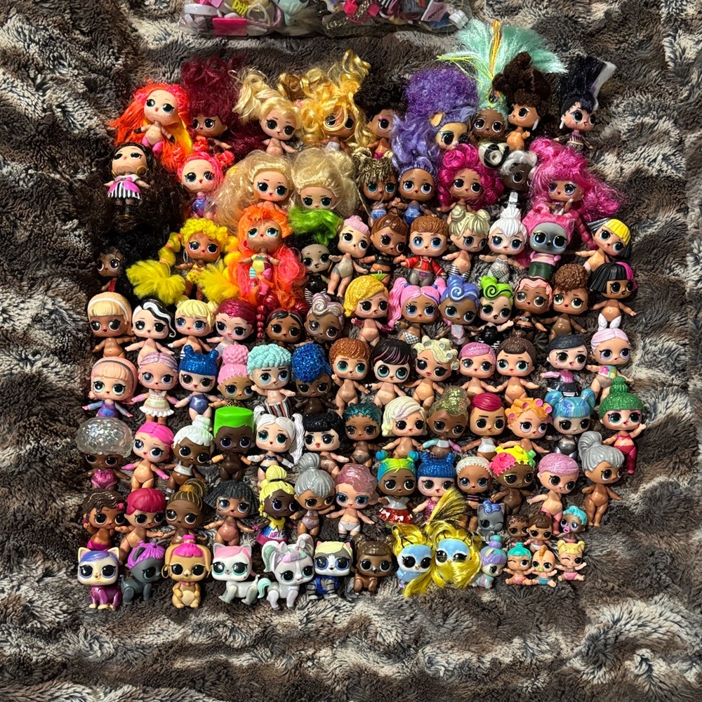 L.O.L. Surprise! Colorful Doll Collection